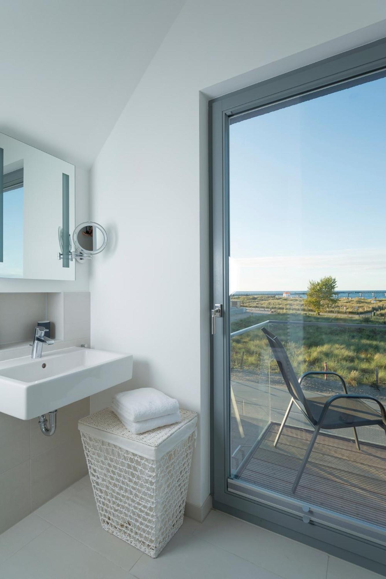 Ostsee - Reetdachhaus Nr 36 "Warder" Im Strand Resort Гайлігенгафен Екстер'єр фото
